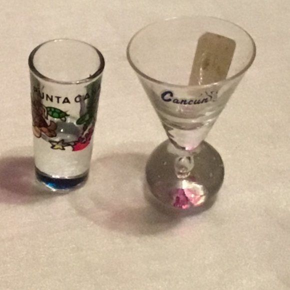 Collection of 5 colorful shot glasses - Hard Rock Hotel Cancun, Bahamas, etc. - Picture 3 of 12